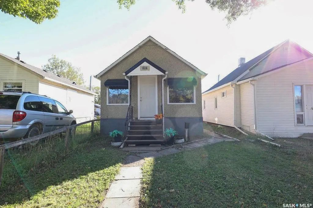 297 Smith Street, Regina