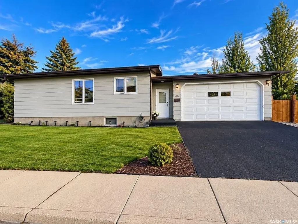 302 Cowie Cres, Swift Current