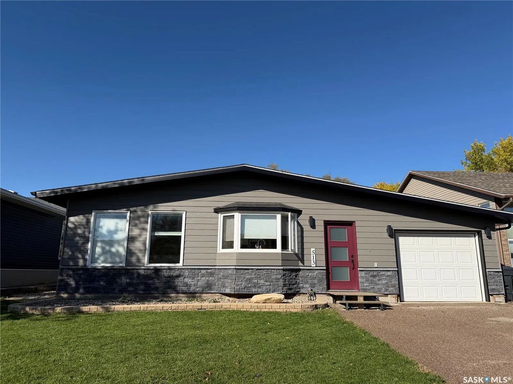 513 Milne Cres, Estevan
