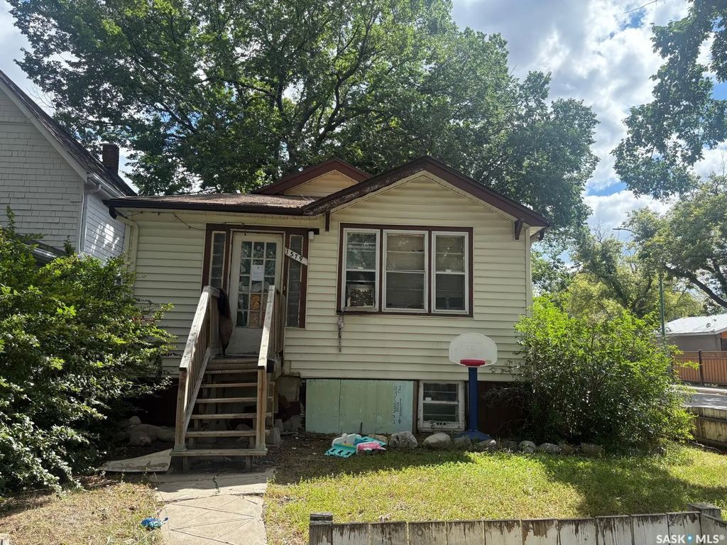 1579 Athol Street, Regina