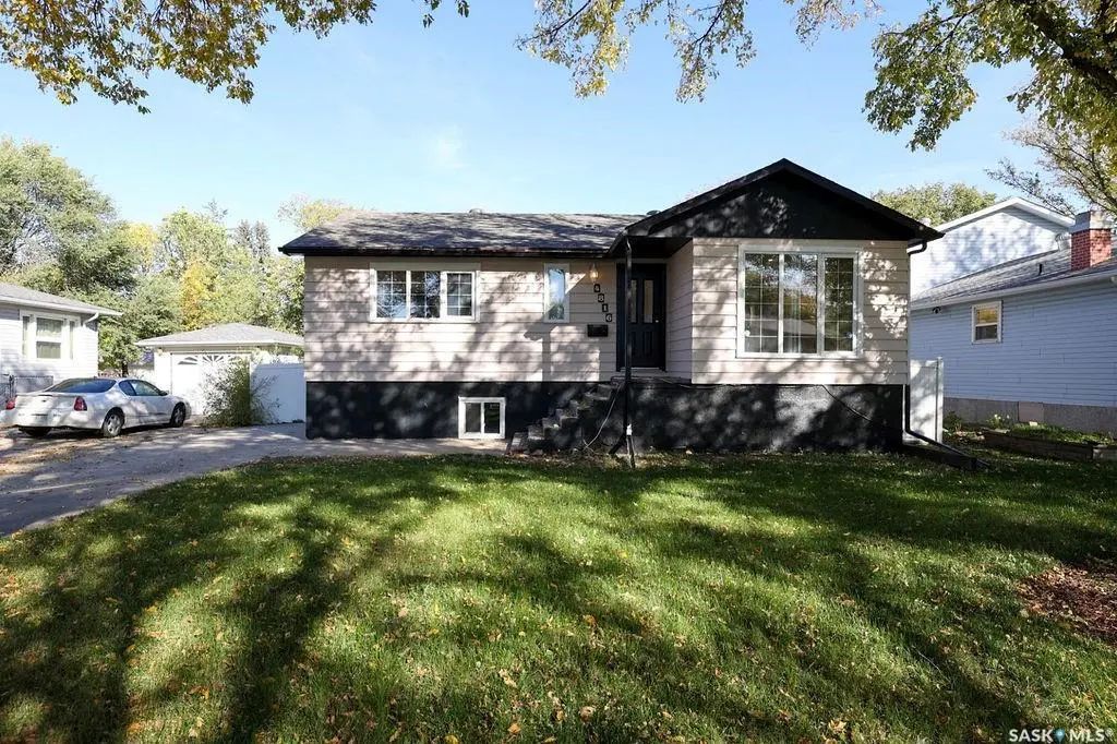 4816 8th Avenue, Regina