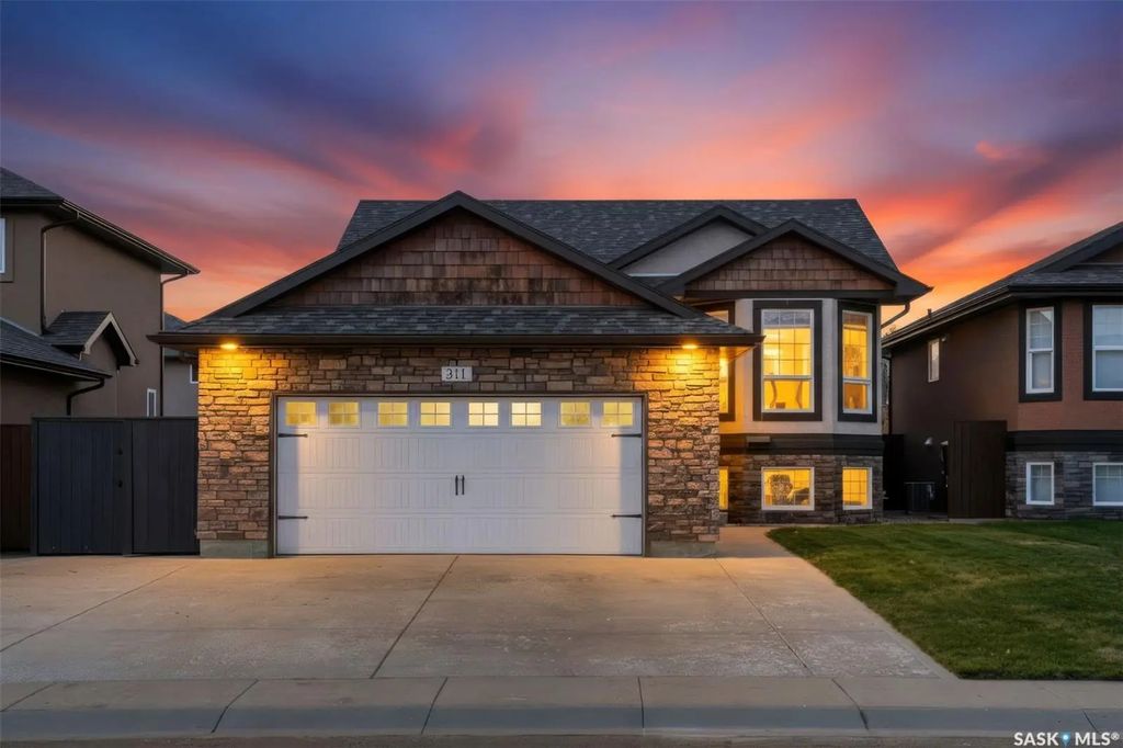 311 Blackstock Cove, Saskatoon