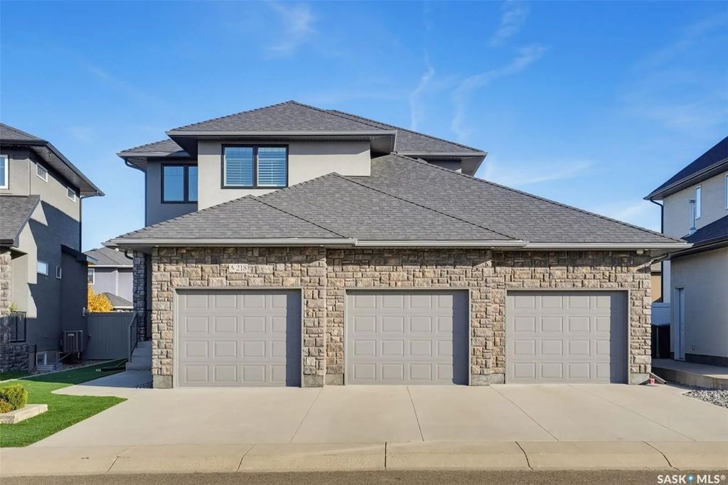 218 Warder Cove, Saskatoon