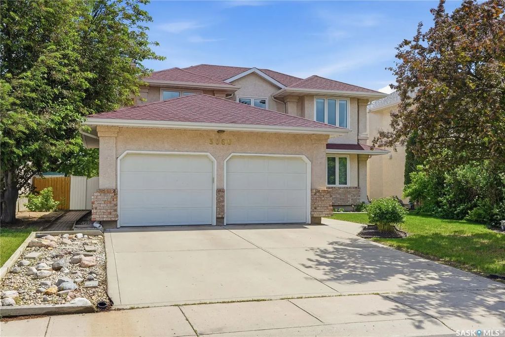 3360 Deiter Bay, Regina