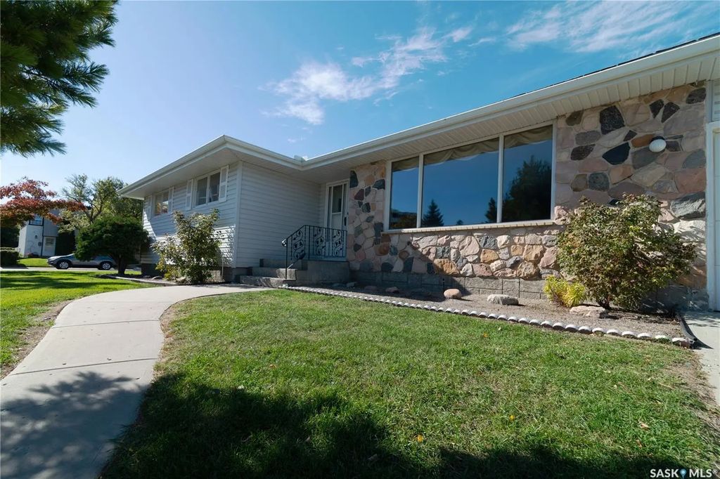 5 Wheaton Cres, Regina