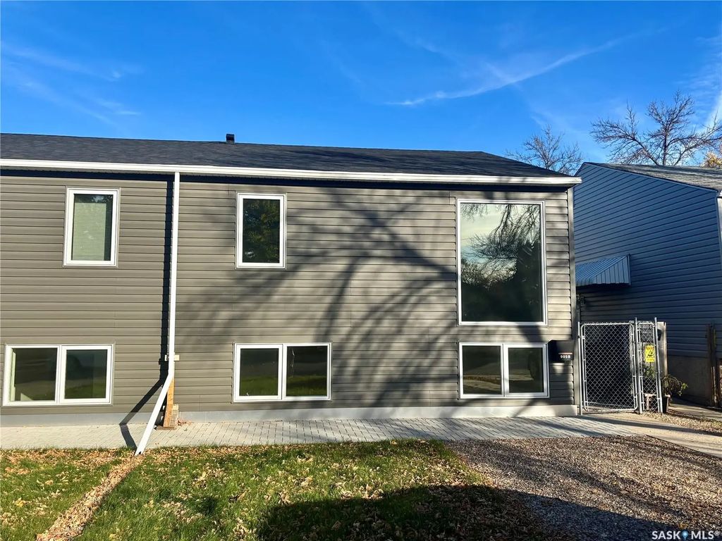 905b Argyle Avenue, Saskatoon