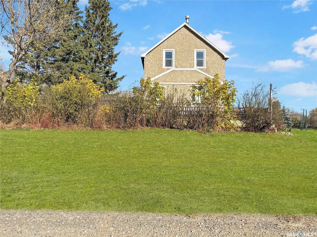 1001 Main Street, Kinley