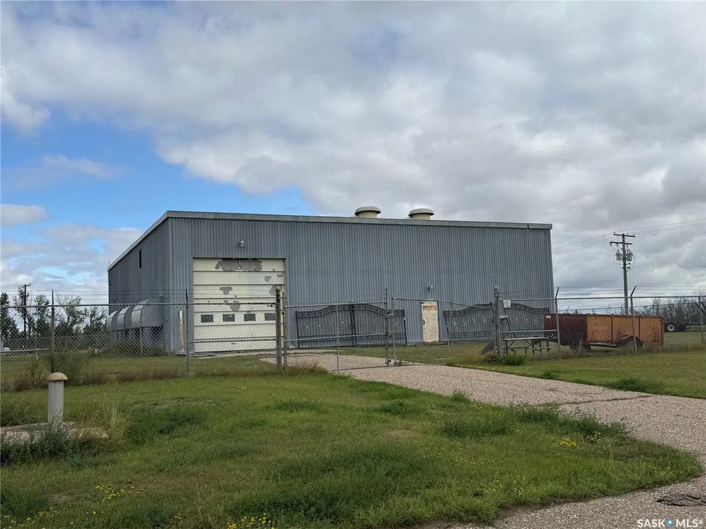 Former Military Utility Building- Alsask, Alsask