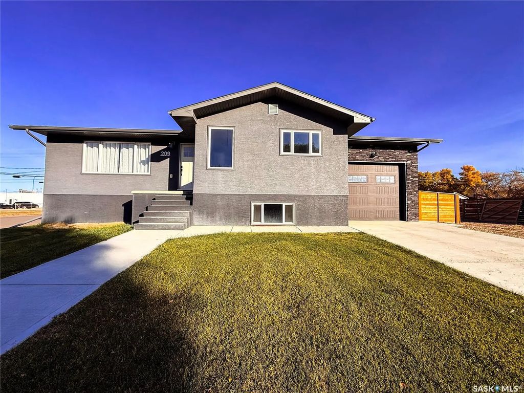 209 2nd Avenue E, Shaunavon