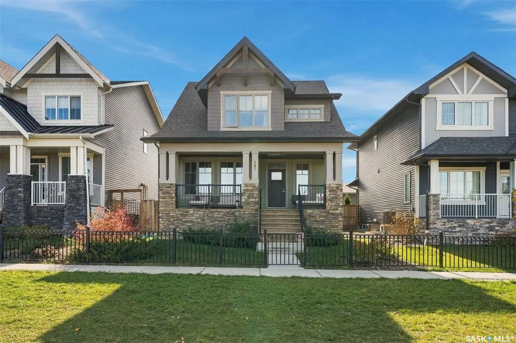 707 Underhill Lane, Saskatoon