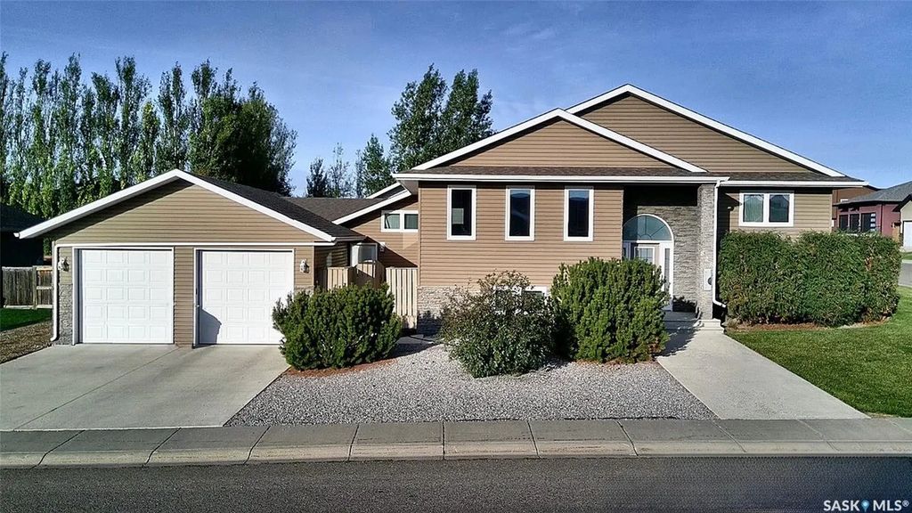 828 Colonel Otter Drive, Swift Current