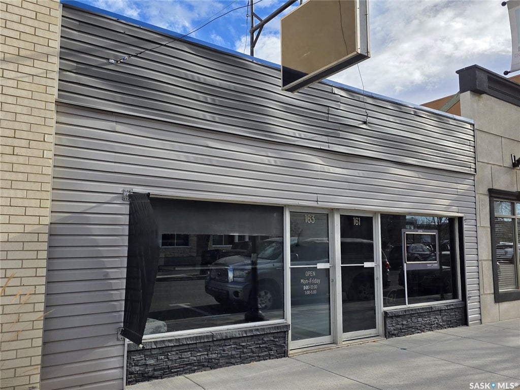 163 1st Avenue Ne, Swift Current