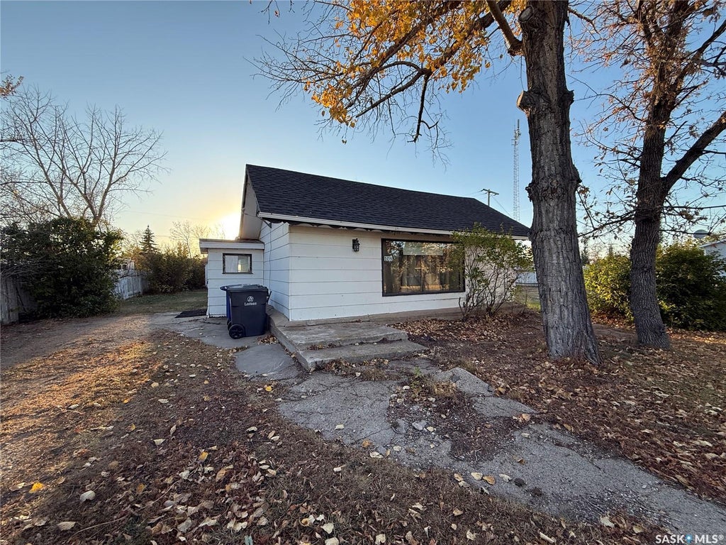 108 2nd Avenue S, Macrorie