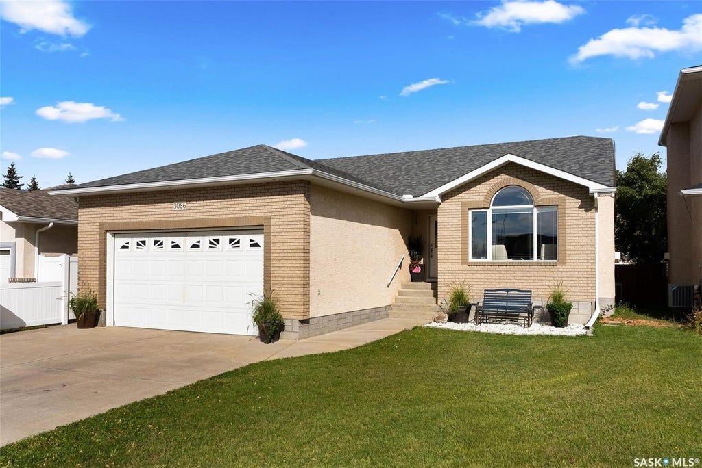 3086 Cranbourn Cres, Regina