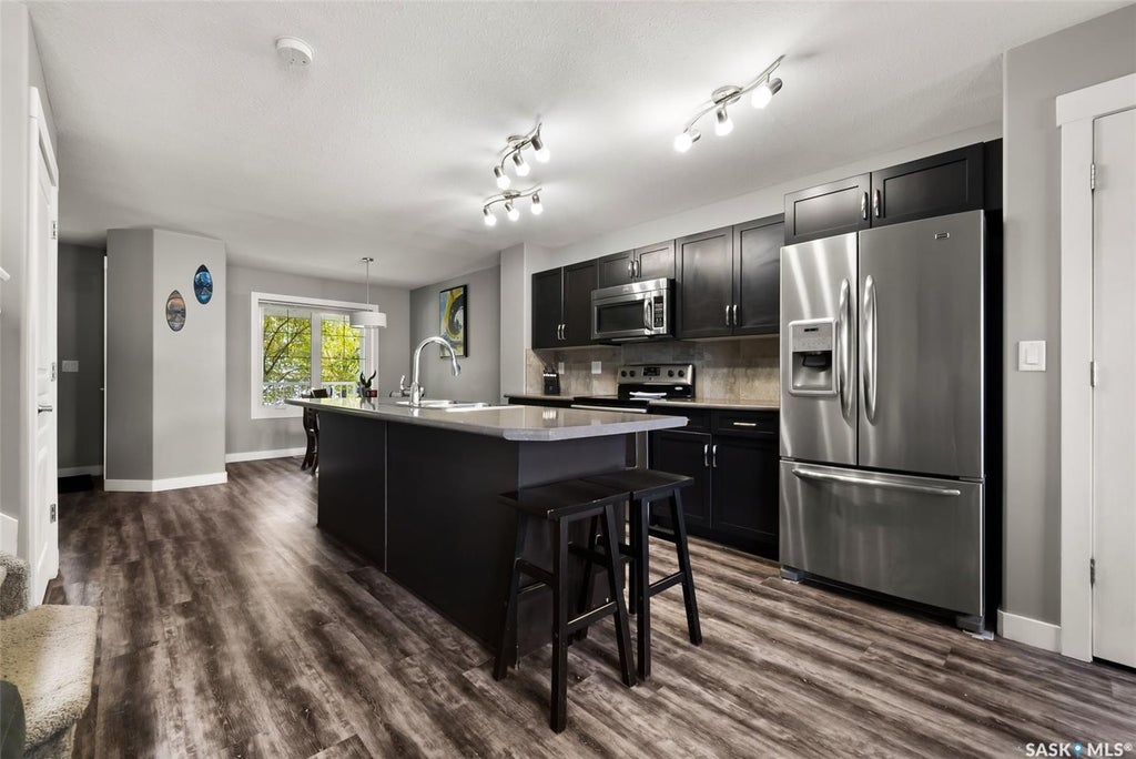 5330 Universal Cres, Regina