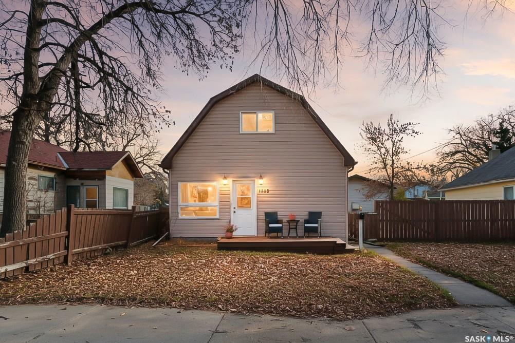 1143 6th Avenue Nw, Moose Jaw