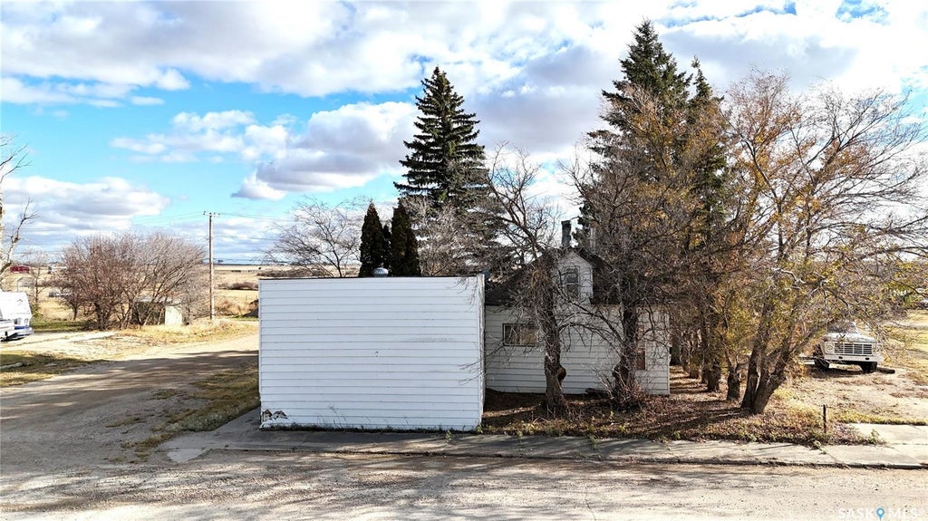 400 Central Avenue, Kenaston