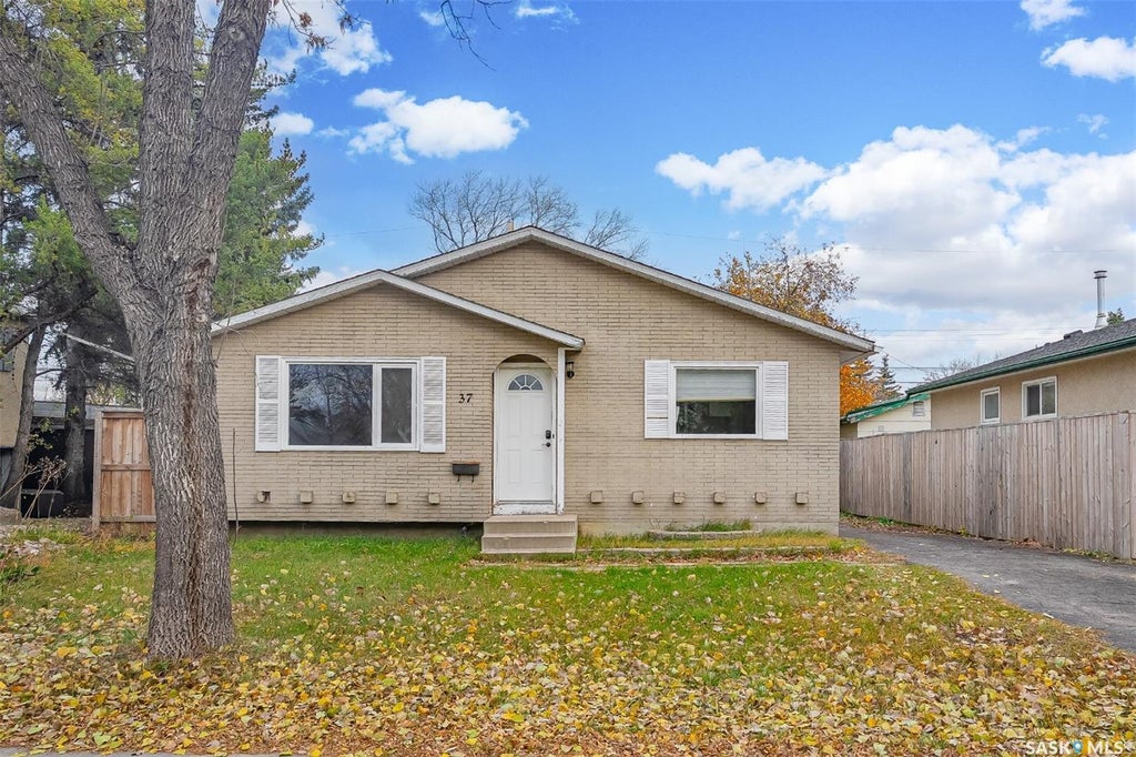 37 Rita Cres, Saskatoon