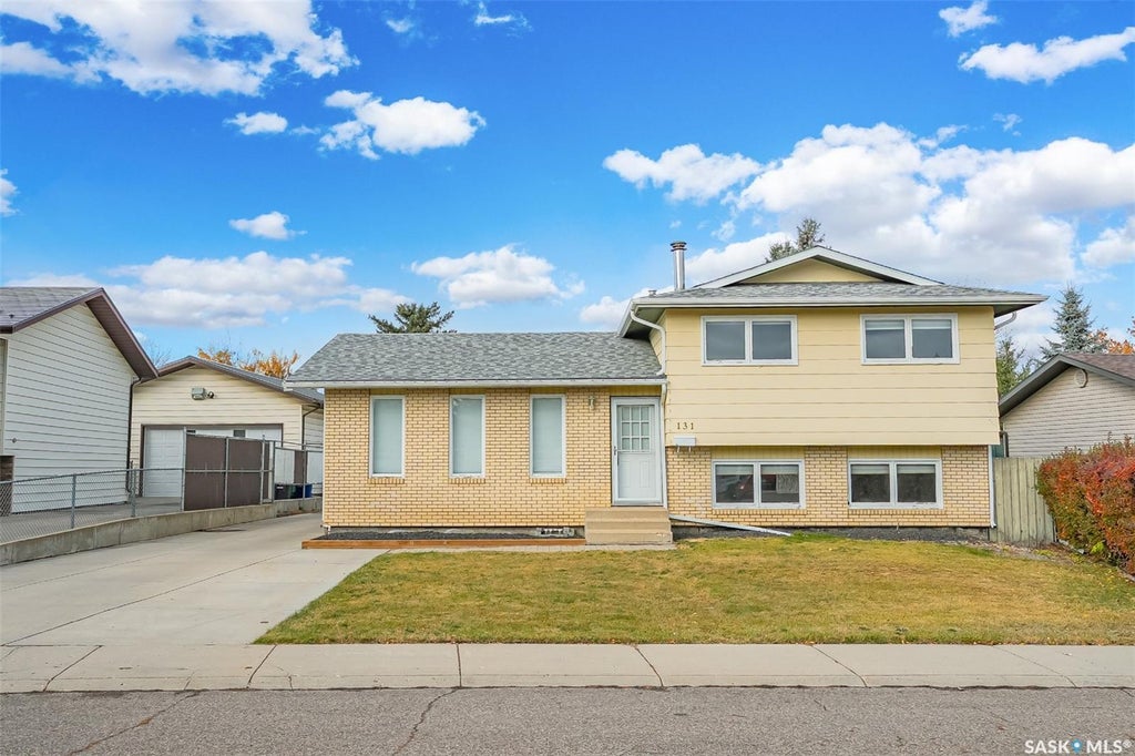 131 Arrand Cres, Saskatoon