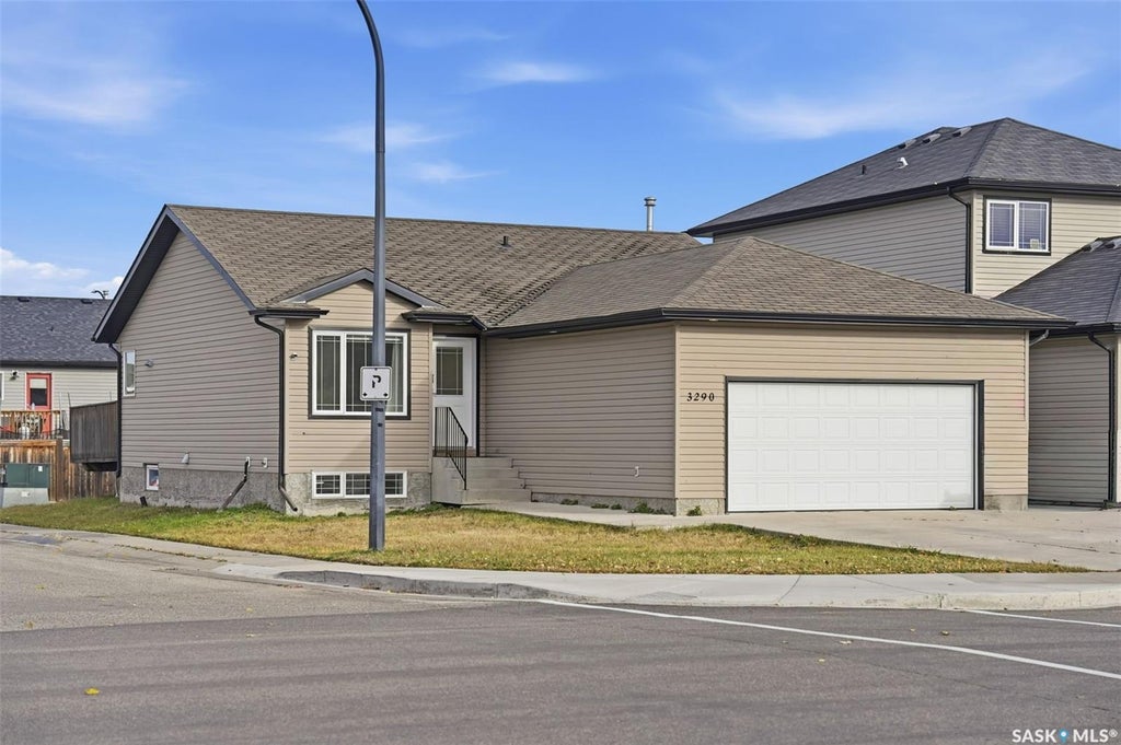 3290 Mcclocklin Road, Saskatoon