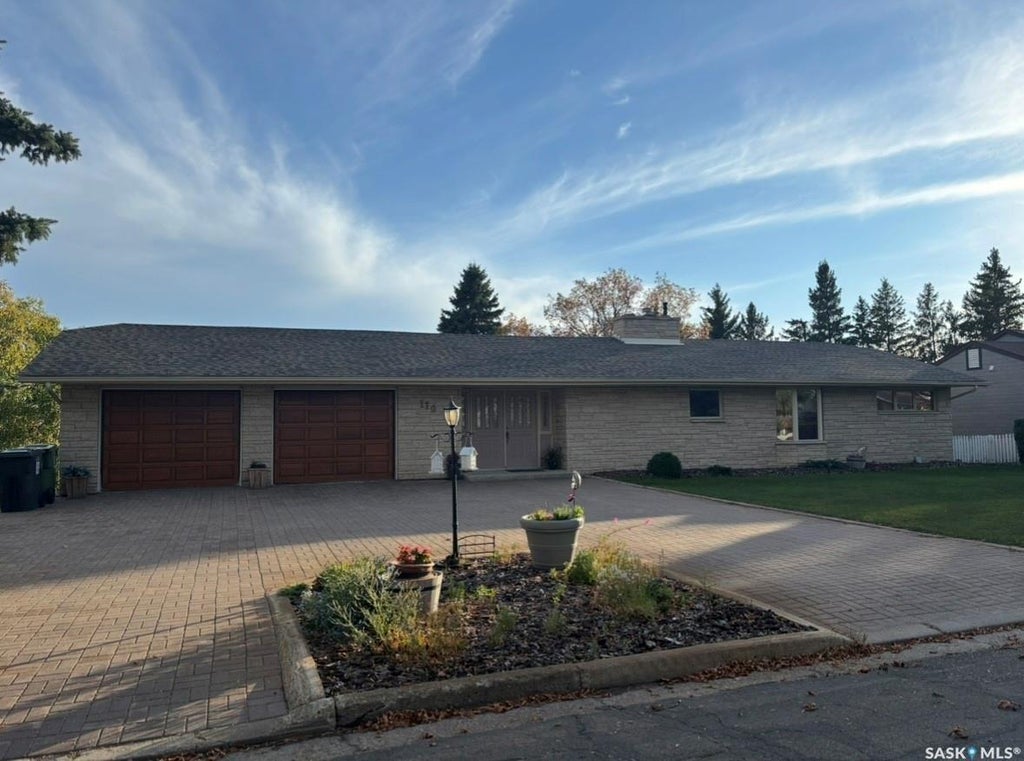 110 Logan Cres E, Yorkton