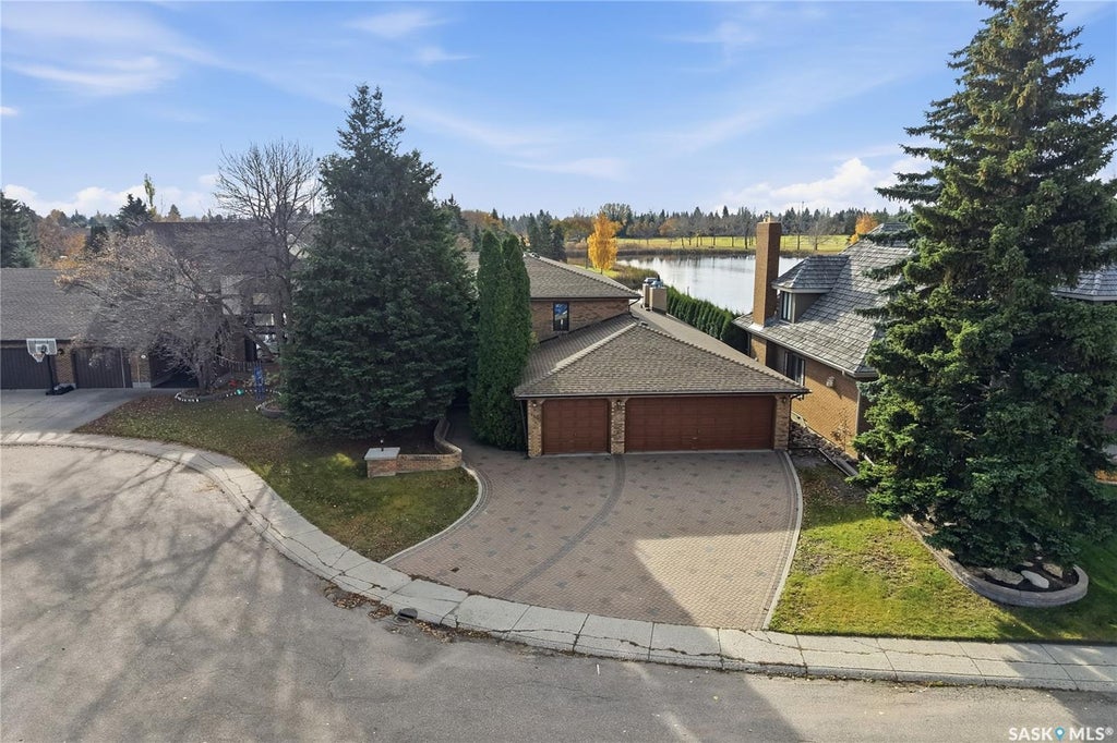 118 Lakeshore Terrace, Saskatoon