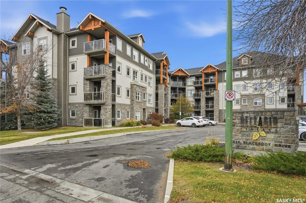 #201 - 1220 Blackfoot Drive, Regina