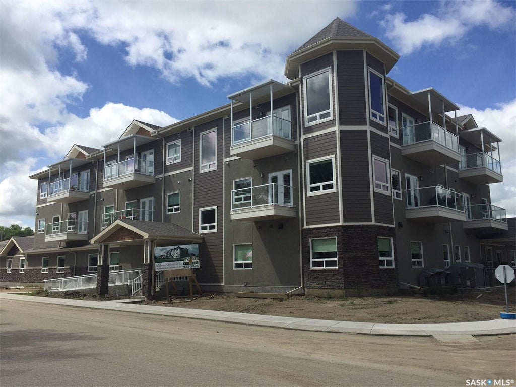 #202 - 510 4th Avenue, Rosthern