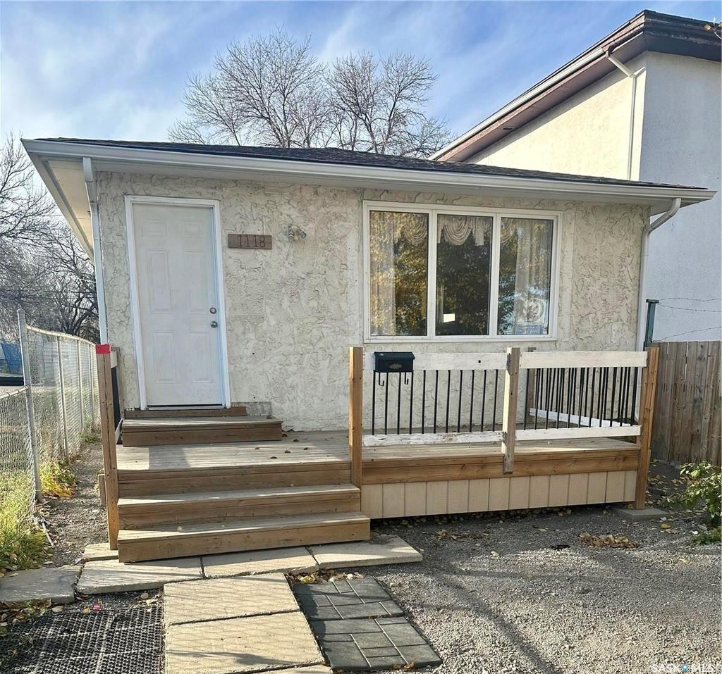 1118 Angus Street, Regina