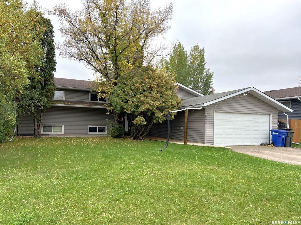 508 Cochin Avenue, Meadow Lake