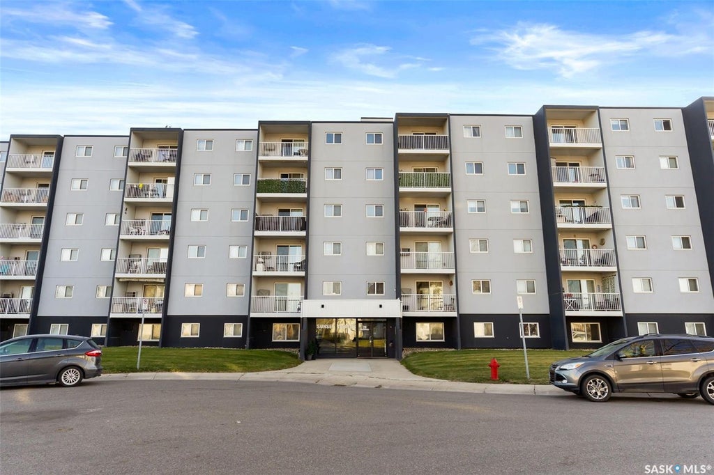 #105 - 20 Kleisinger Cres, Regina