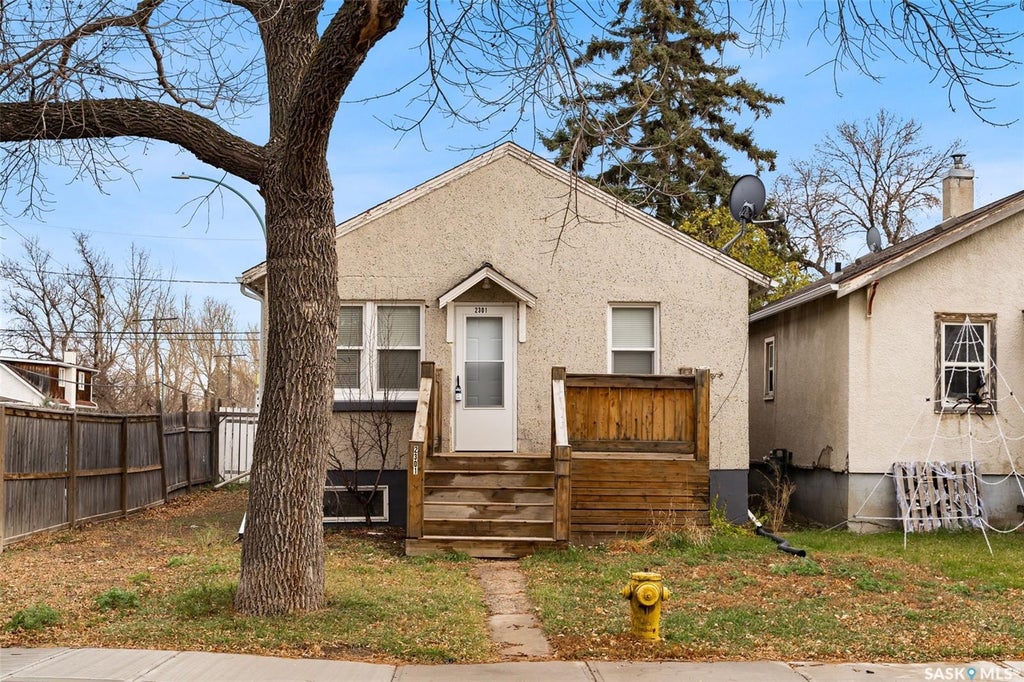 2301 Reynolds Street, Regina