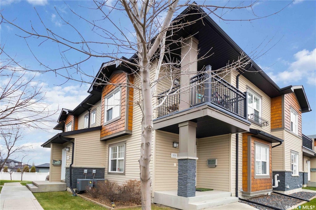 #202 - 1015 Patrick Cres, Saskatoon
