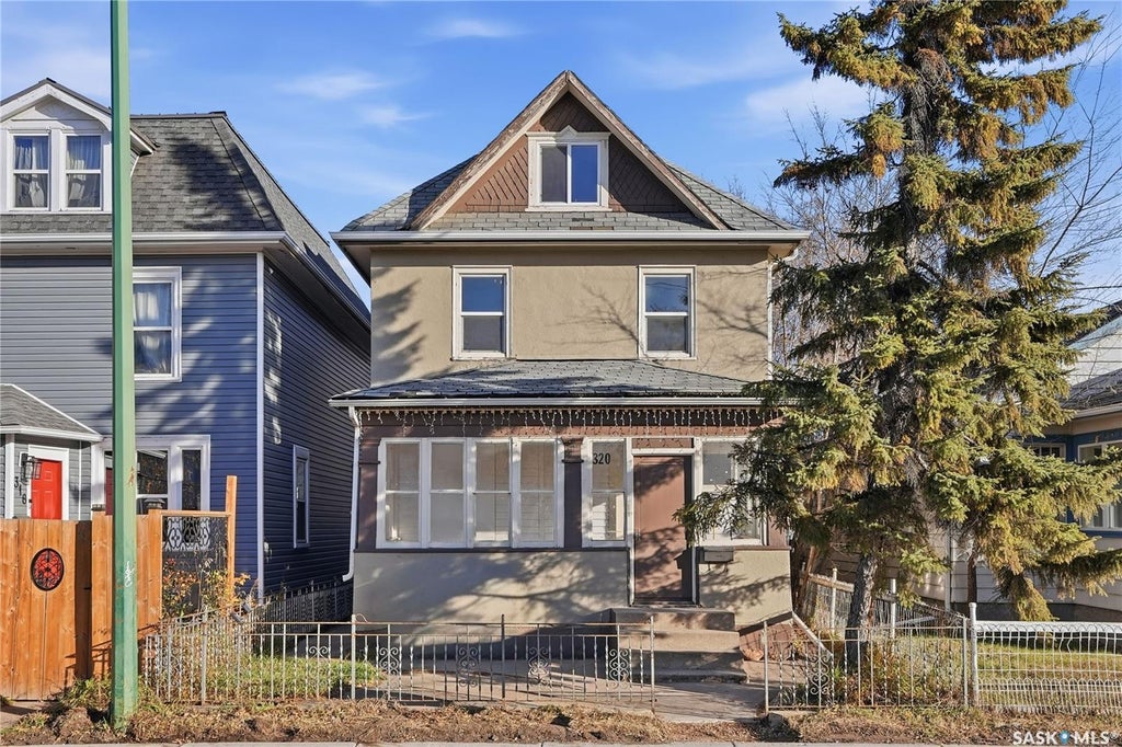 320 D Avenue S, Saskatoon
