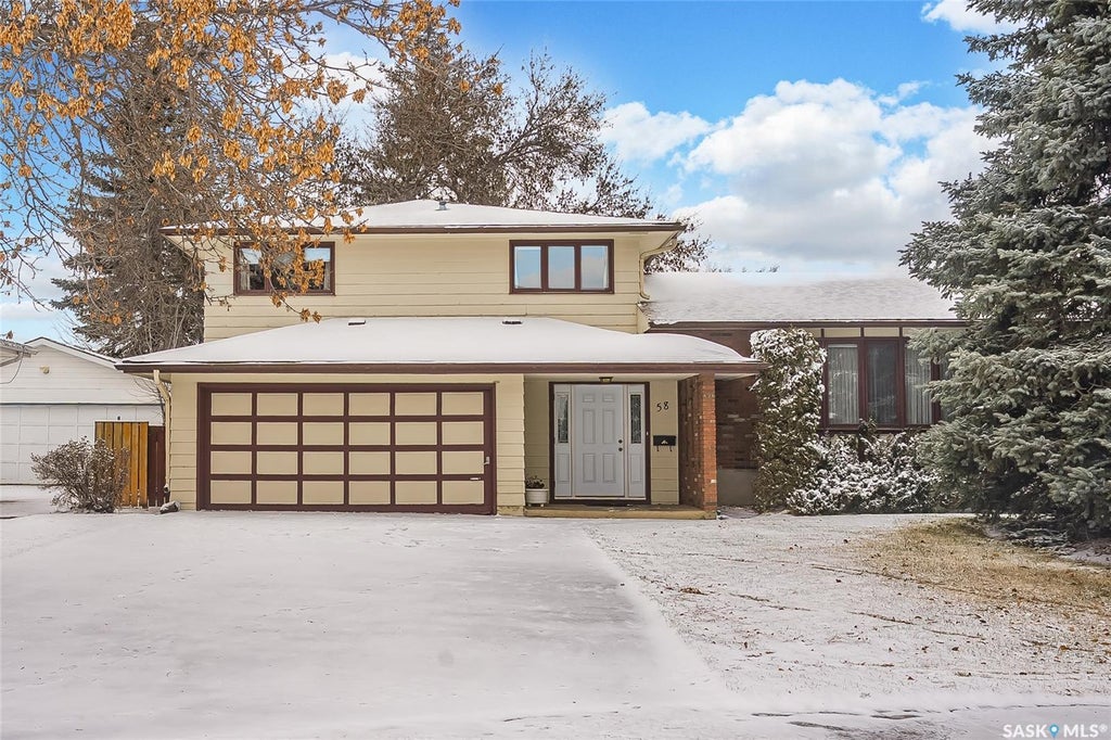 58 Albany Cres, Saskatoon