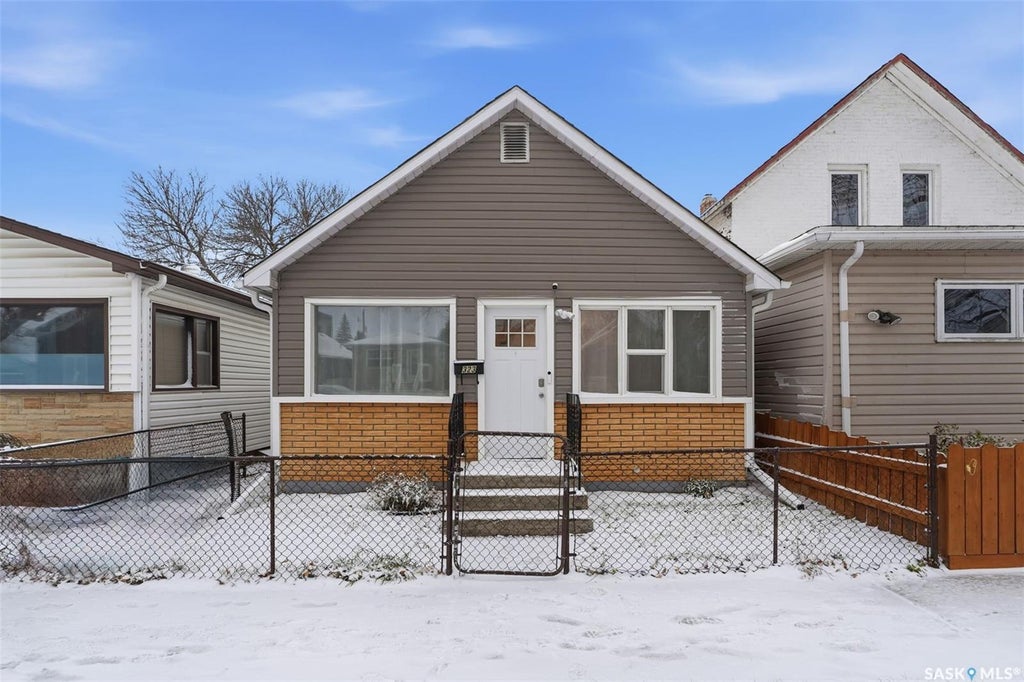 323 G Avenue S, Saskatoon