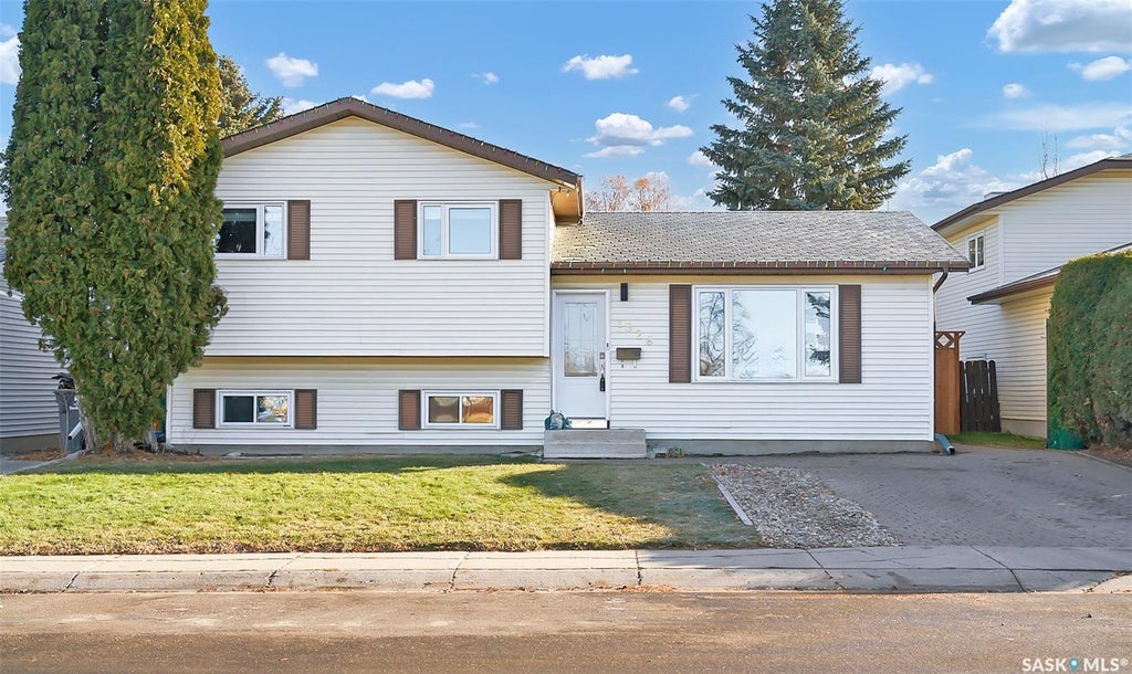 1326 Catherwood Avenue, Saskatoon