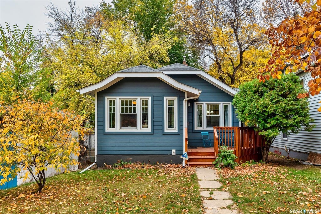 307 28th Street W, Saskatoon