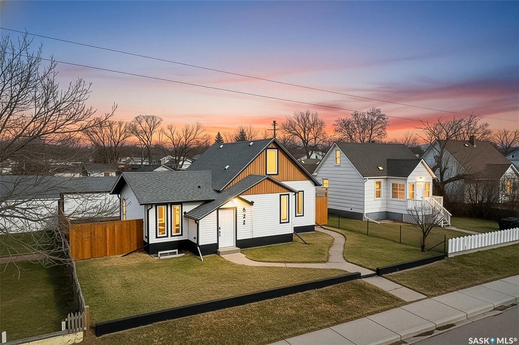 622 Fairford Street E, Moose Jaw