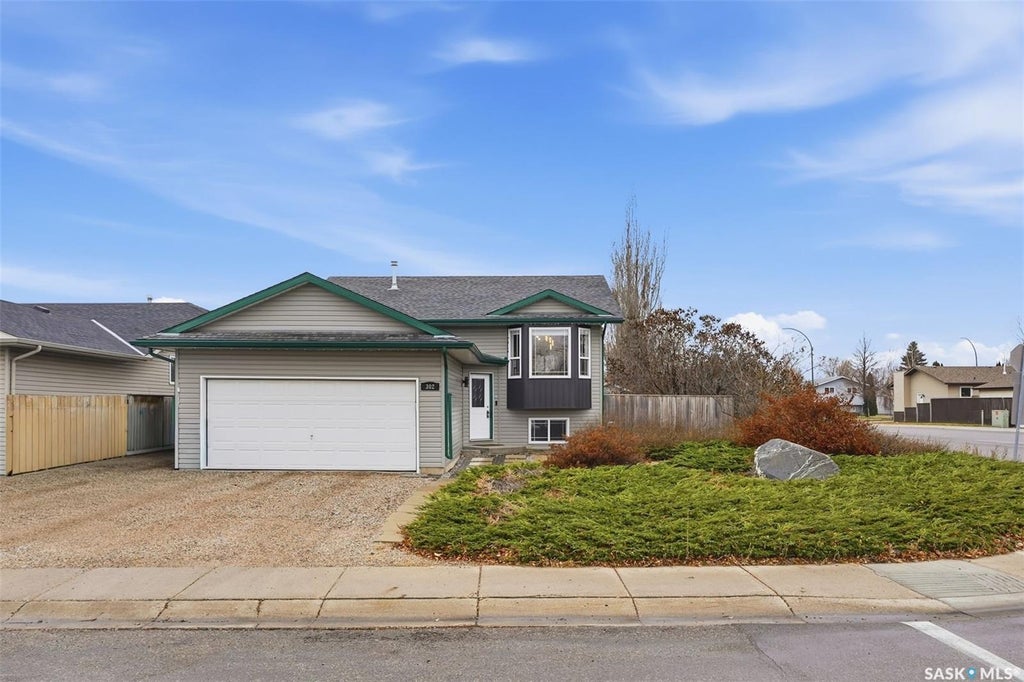302 Kerr Road, Saskatoon