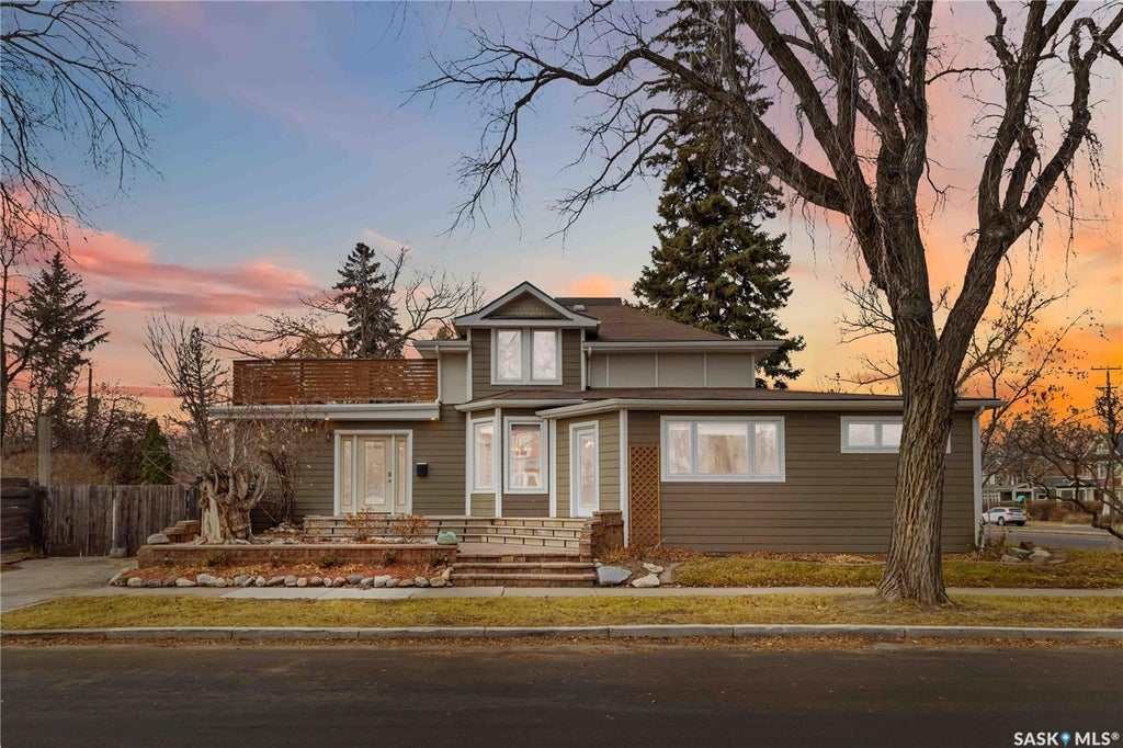 438 8th Street E, Saskatoon