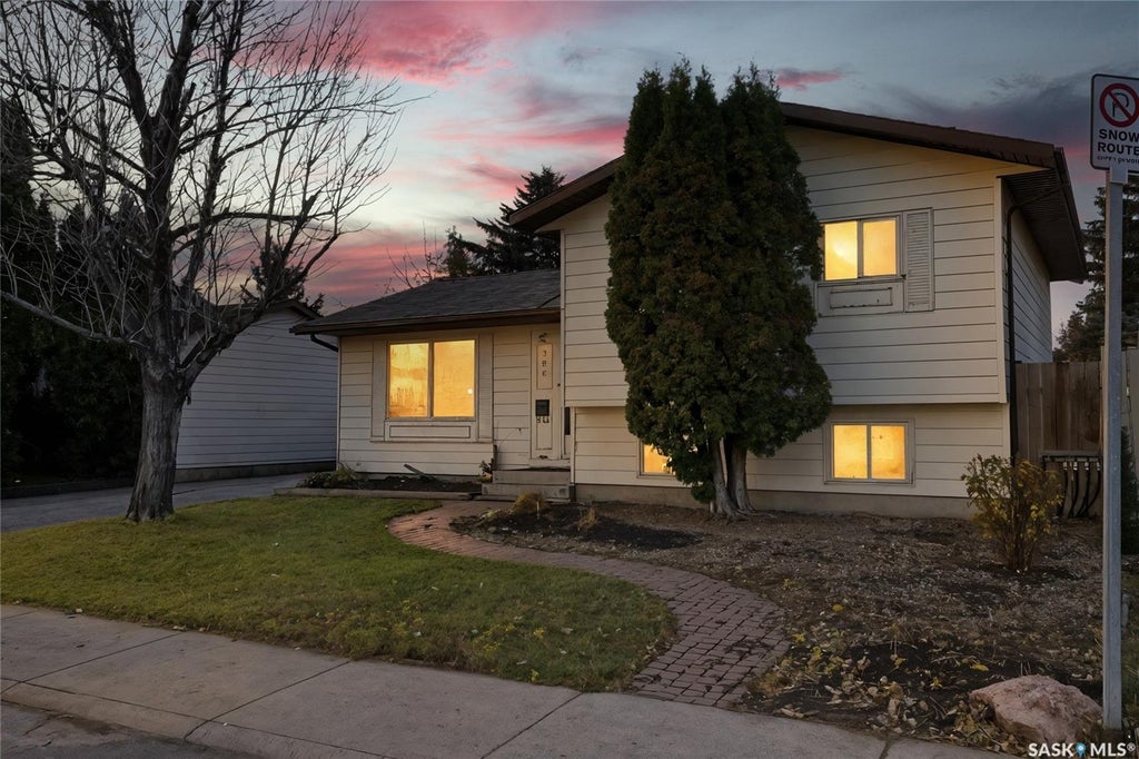 226 Stillwater Drive, Saskatoon