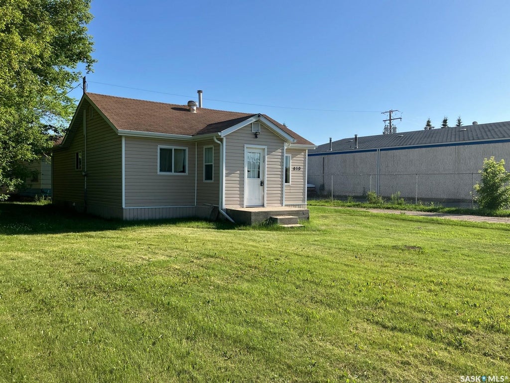 610 Nipawin Road E, Nipawin