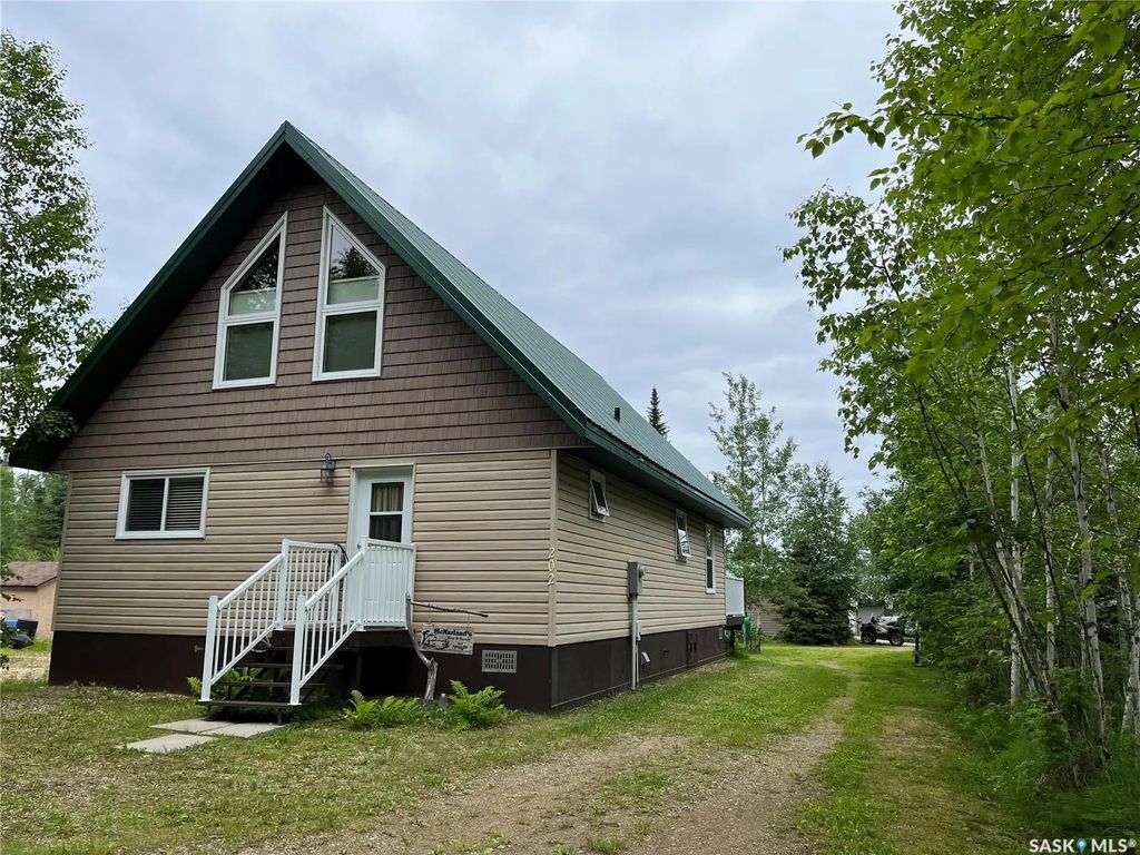 2 And 11 Spruce Cres, Dore Lake