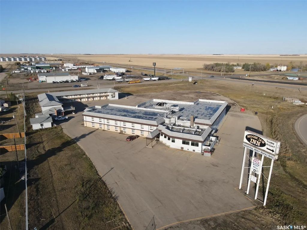 45 Service Road N, Moose Jaw