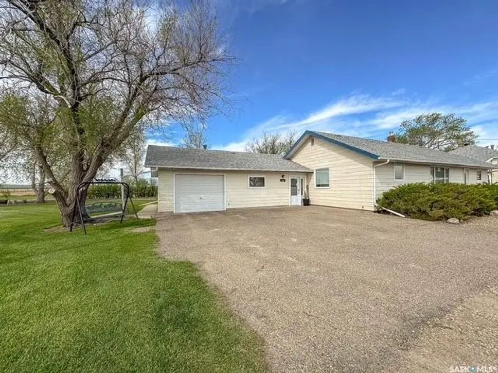 113 1st Street, Swift Current Rm No. 137