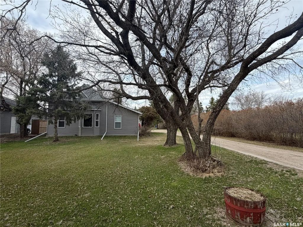 210 2nd Avenue S, Hepburn