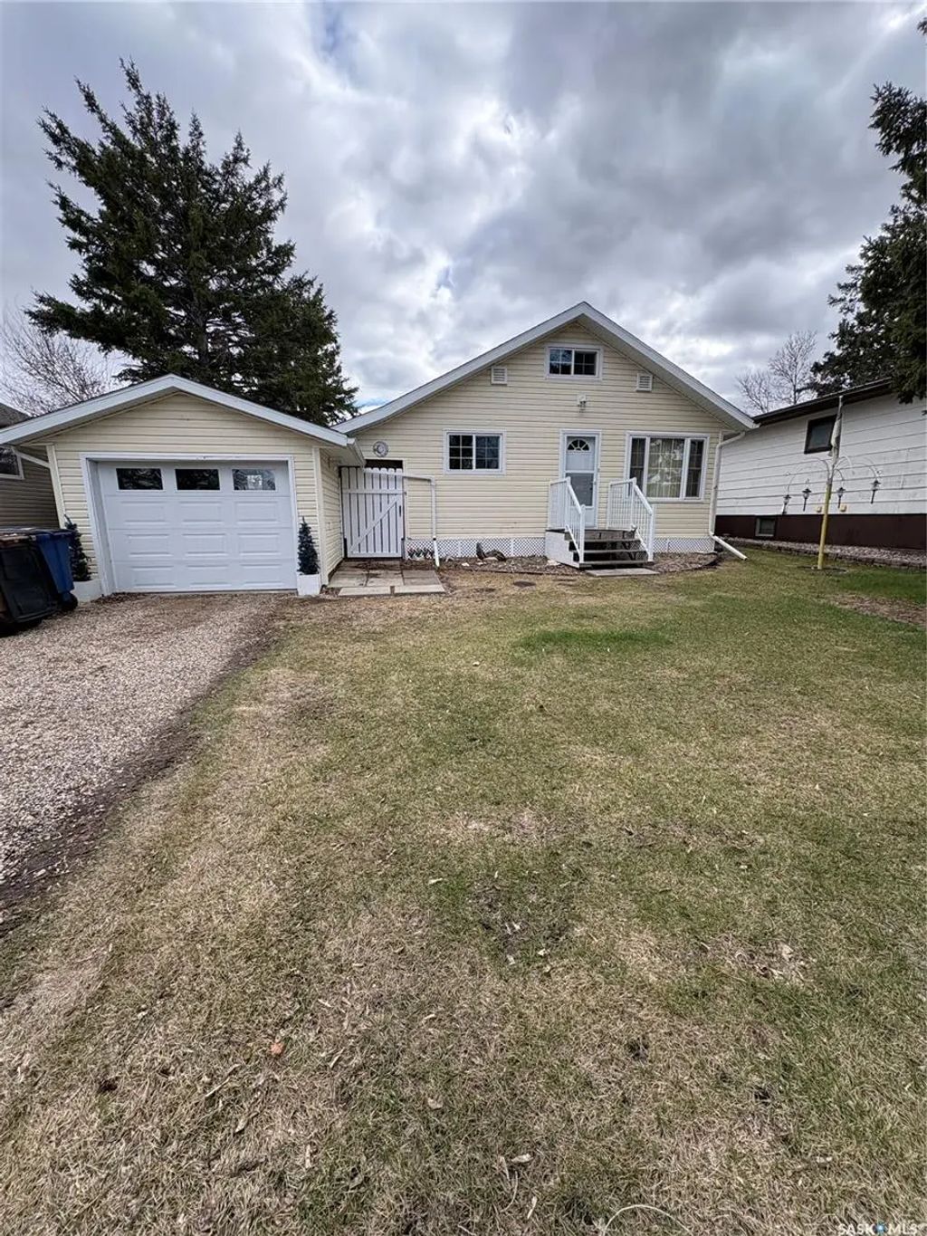 209 2nd Avenue E, Kelvington