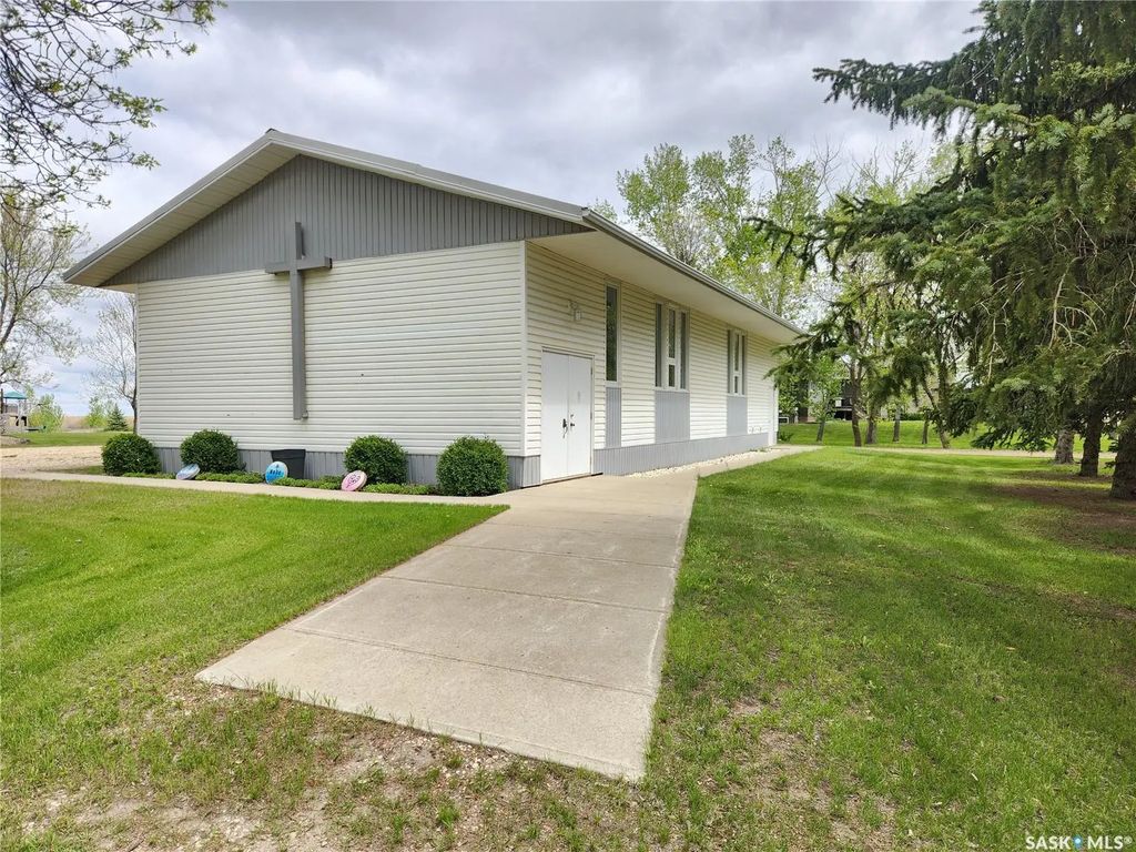 402 Wheaton Avenue, Ogema