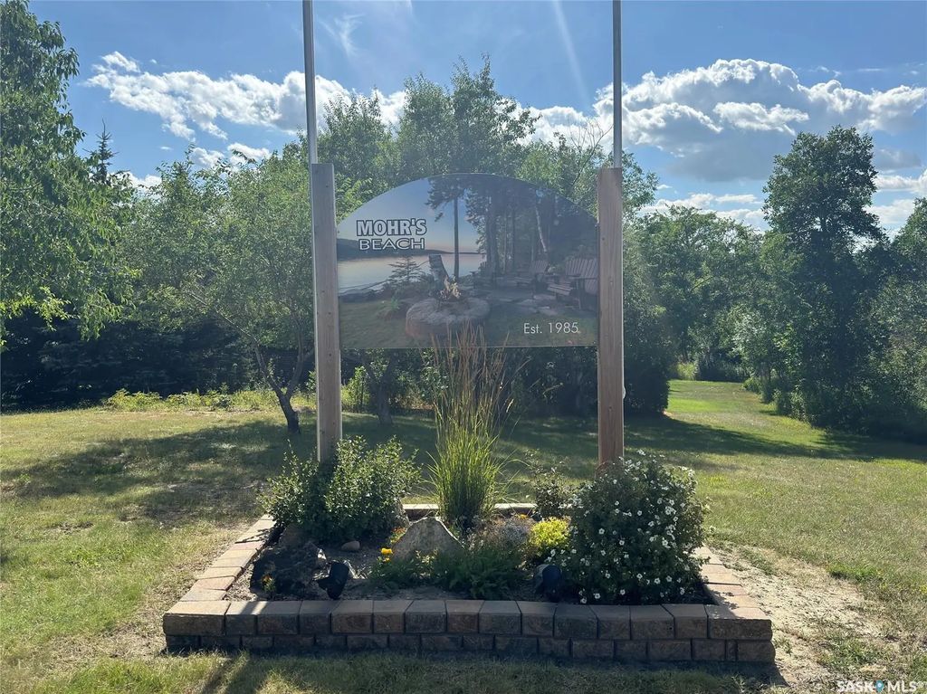 23 Lynn Bay, Last Mountain Lake East Side